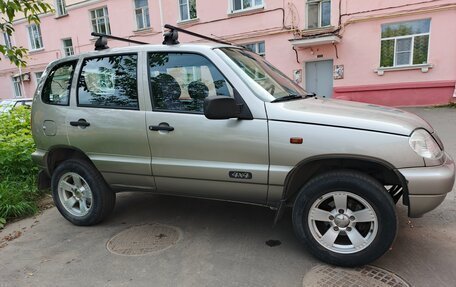 Chevrolet Niva I рестайлинг, 2009 год, 650 000 рублей, 3 фотография