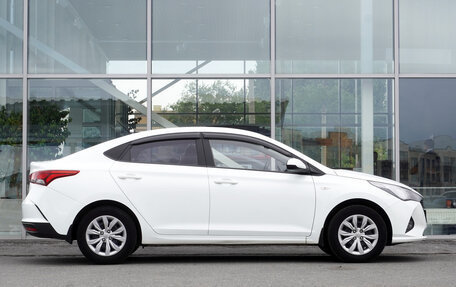 Hyundai Solaris II рестайлинг, 2021 год, 1 515 000 рублей, 4 фотография