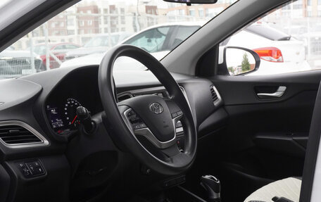 Hyundai Solaris II рестайлинг, 2021 год, 1 515 000 рублей, 10 фотография