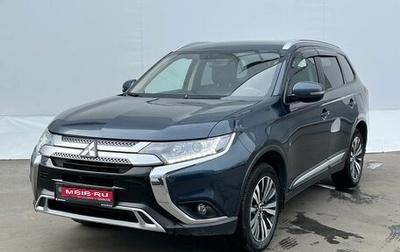Mitsubishi Outlander III рестайлинг 3, 2019 год, 1 799 000 рублей, 1 фотография