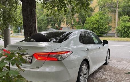 Toyota Camry, 2018 год, 3 200 000 рублей, 4 фотография