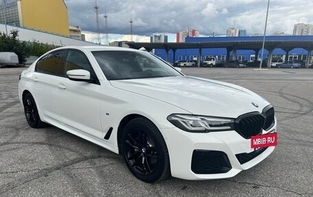 BMW 5 серия, 2021 год, 3 500 000 рублей, 10 фотография