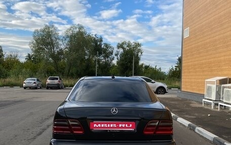Mercedes-Benz E-Класс, 2000 год, 330 000 рублей, 5 фотография