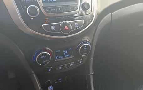 Hyundai Solaris II рестайлинг, 2014 год, 1 100 000 рублей, 10 фотография