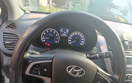 Hyundai Solaris II рестайлинг, 2014 год, 1 100 000 рублей, 13 фотография