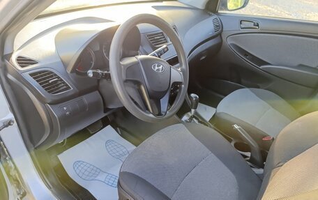 Hyundai Solaris II рестайлинг, 2013 год, 900 000 рублей, 5 фотография