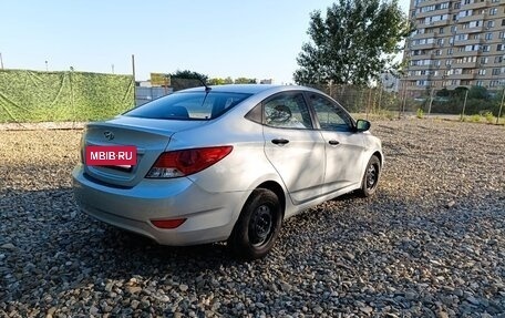 Hyundai Solaris II рестайлинг, 2013 год, 900 000 рублей, 4 фотография
