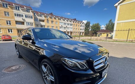Mercedes-Benz E-Класс, 2019 год, 3 000 000 рублей, 7 фотография