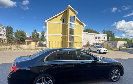 Mercedes-Benz E-Класс, 2019 год, 3 000 000 рублей, 6 фотография