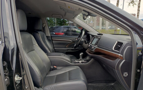 Toyota Highlander III, 2015 год, 2 698 000 рублей, 11 фотография