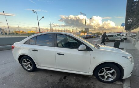 Chevrolet Cruze II, 2011 год, 650 000 рублей, 9 фотография