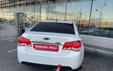 Chevrolet Cruze II, 2011 год, 650 000 рублей, 8 фотография