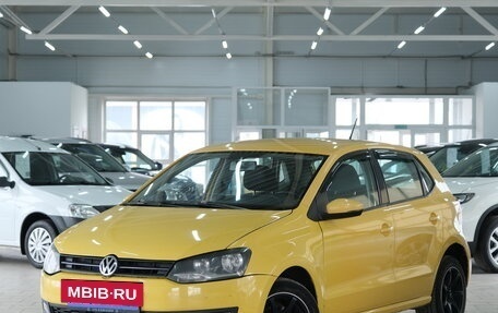 Volkswagen Polo VI (EU Market), 2011 год, 639 000 рублей, 3 фотография