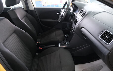 Volkswagen Polo VI (EU Market), 2011 год, 639 000 рублей, 20 фотография