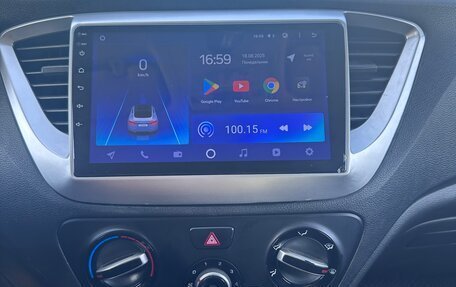 Hyundai Solaris II рестайлинг, 2018 год, 1 045 000 рублей, 8 фотография