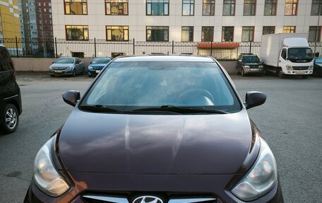 Hyundai Solaris II рестайлинг, 2012 год, 780 000 рублей, 2 фотография