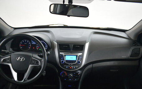 Hyundai Solaris II рестайлинг, 2011 год, 550 000 рублей, 5 фотография
