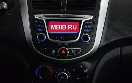 Hyundai Solaris II рестайлинг, 2011 год, 550 000 рублей, 7 фотография