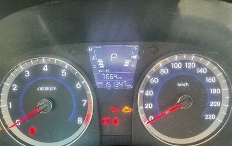 Hyundai Solaris II рестайлинг, 2012 год, 680 000 рублей, 5 фотография