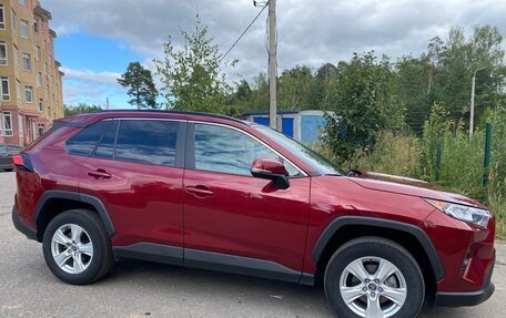 Toyota RAV4, 2020 год, 3 440 000 рублей, 2 фотография