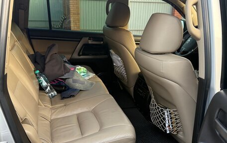 Toyota Land Cruiser 200, 2010 год, 3 550 000 рублей, 7 фотография