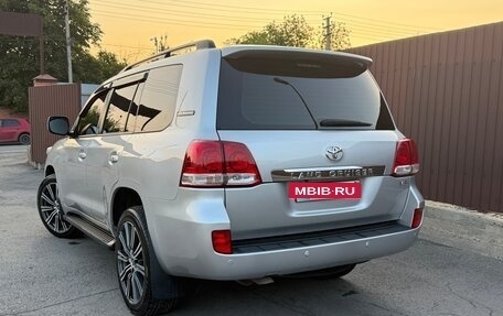 Toyota Land Cruiser 200, 2010 год, 3 550 000 рублей, 3 фотография