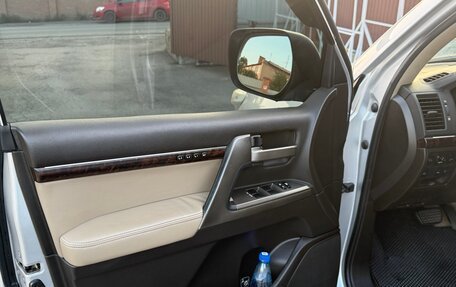 Toyota Land Cruiser 200, 2010 год, 3 550 000 рублей, 18 фотография