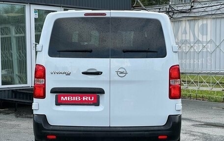 Opel Vivaro, 2021 год, 2 860 000 рублей, 6 фотография