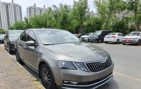 Skoda Octavia, 2021 год, 1 300 000 рублей, 1 фотография