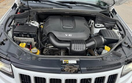 Jeep Grand Cherokee, 2014 год, 2 100 000 рублей, 10 фотография