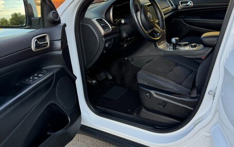 Jeep Grand Cherokee, 2014 год, 2 100 000 рублей, 13 фотография