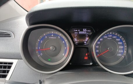 Hyundai Elantra V, 2012 год, 999 999 рублей, 10 фотография