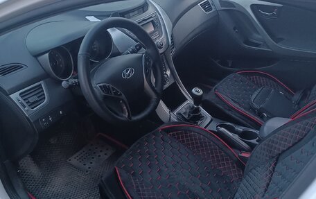 Hyundai Elantra V, 2012 год, 999 999 рублей, 12 фотография