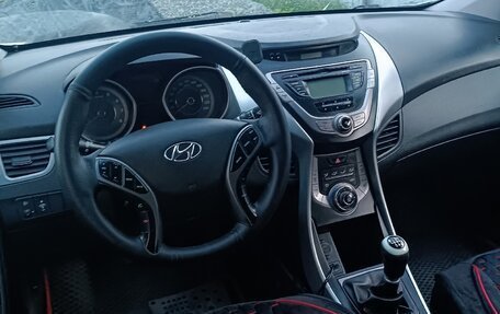 Hyundai Elantra V, 2012 год, 999 999 рублей, 15 фотография