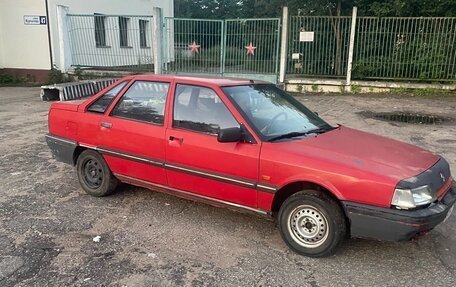 Renault 21, 1990 год, 100 000 рублей, 4 фотография
