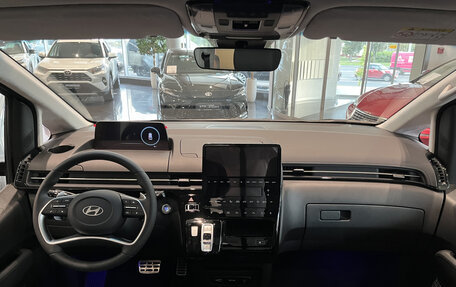 Hyundai Staria, 2025 год, 9 250 000 рублей, 14 фотография