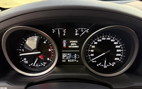 Toyota Land Cruiser 200, 2014 год, 4 499 000 рублей, 9 фотография