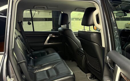 Toyota Land Cruiser 200, 2014 год, 4 499 000 рублей, 10 фотография