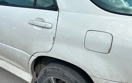 Lexus RX IV рестайлинг, 1999 год, 600 000 рублей, 6 фотография