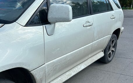 Lexus RX IV рестайлинг, 1999 год, 600 000 рублей, 4 фотография