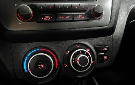 KIA Rio III рестайлинг, 2014 год, 902 000 рублей, 13 фотография