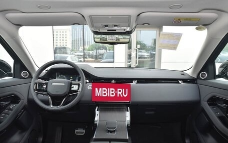 Land Rover Range Rover Evoque II, 2025 год, 6 200 000 рублей, 11 фотография