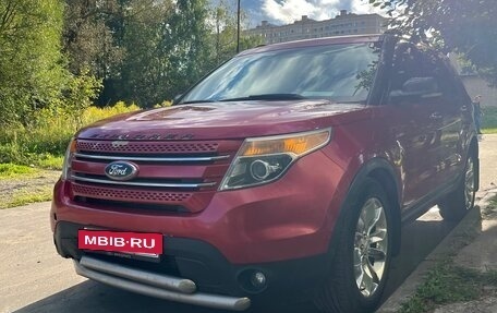 Ford Explorer VI, 2012 год, 1 500 000 рублей, 2 фотография