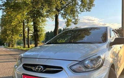 Hyundai Solaris II рестайлинг, 2013 год, 990 000 рублей, 1 фотография