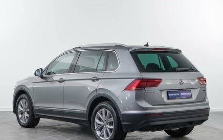 Volkswagen Tiguan II, 2018 год, 2 449 050 рублей, 2 фотография
