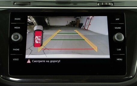Volkswagen Tiguan II, 2018 год, 2 449 050 рублей, 21 фотография