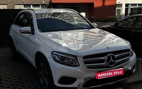 Mercedes-Benz GLC, 2017 год, 3 300 000 рублей, 2 фотография
