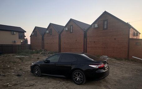 Toyota Camry, 2020 год, 2 590 000 рублей, 1 фотография