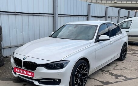 BMW 3 серия, 2015 год, 2 750 000 рублей, 2 фотография