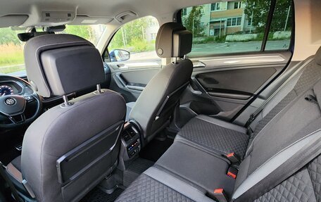 Volkswagen Tiguan II, 2018 год, 2 770 000 рублей, 12 фотография